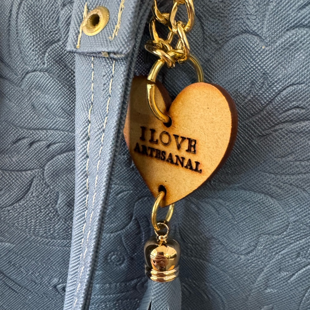 Artisanal Purse - Picture 5 of 9